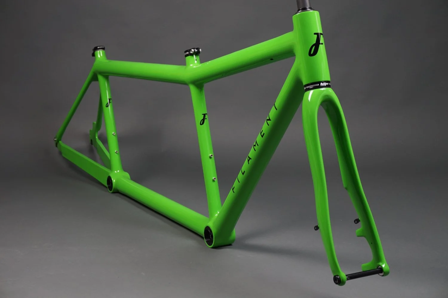 A custom carbon tandem bike from Filament Bikes with Hope headset.