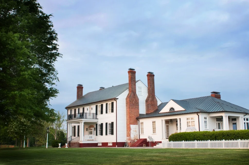 Willow Oaks Exterior