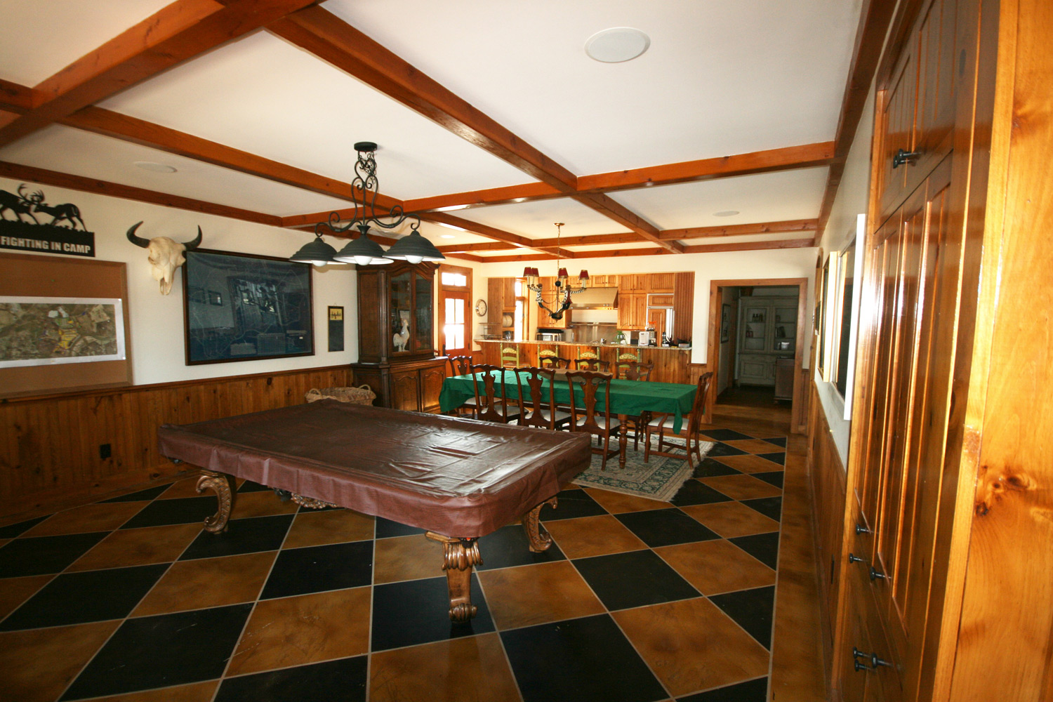 The Lodge at Willow Oaks, Kitchen/Dining