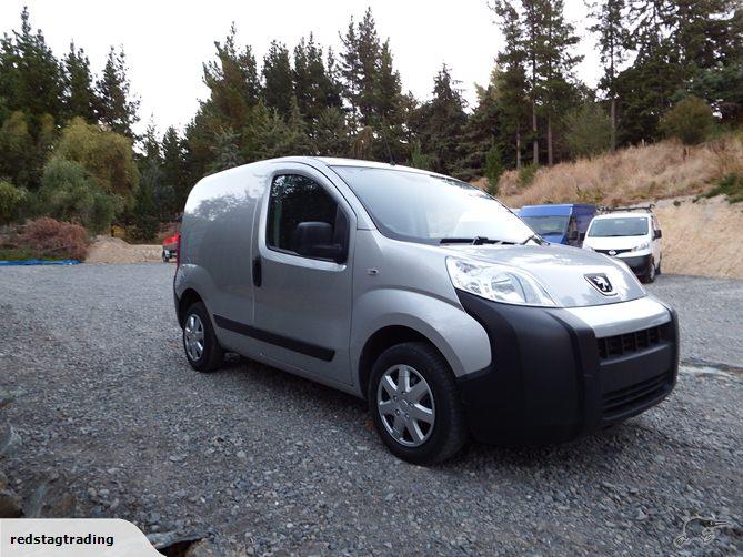 2009 Peugeot Bipper Van.jpg