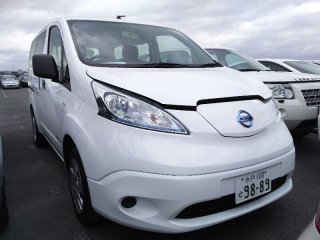 2015 Nissan E NV200.jpg