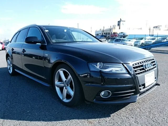 2011 Audi Avant.jpeg