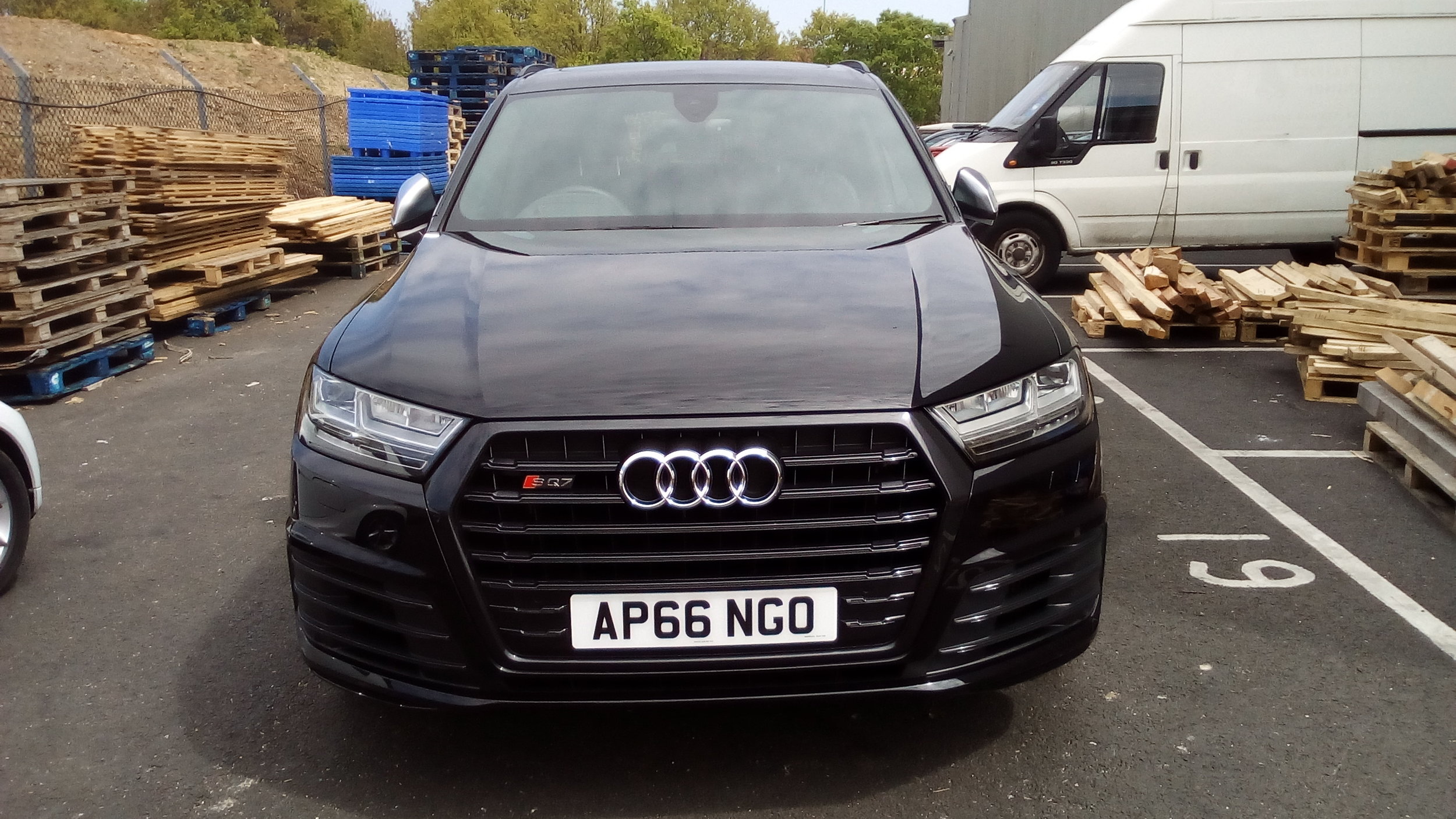 2017 Audi SQ7 (2).jpg