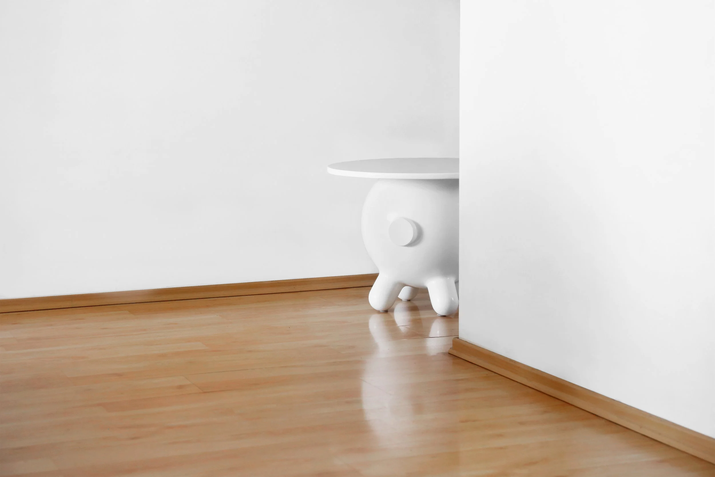 Pogo Table XL —4.jpg