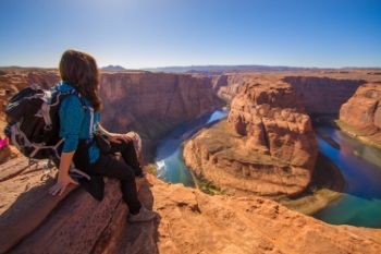 Many who visit Horseshoe Bend come and go in a hurried rush to snap a few pictures and then to move on to another location. The best way to soak in the experience is to spend several hours just sitting and admiring.