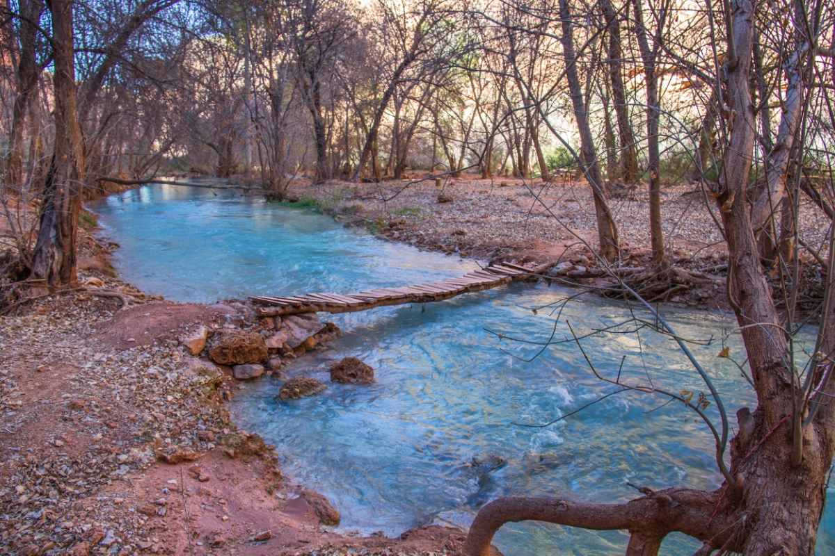 Leaving Havasu Falls headed toward Mooney Falls, this river separates the main path from the campgrounds. camping is on the right, path to Mooney Falls on the left. They run parallel to each other.