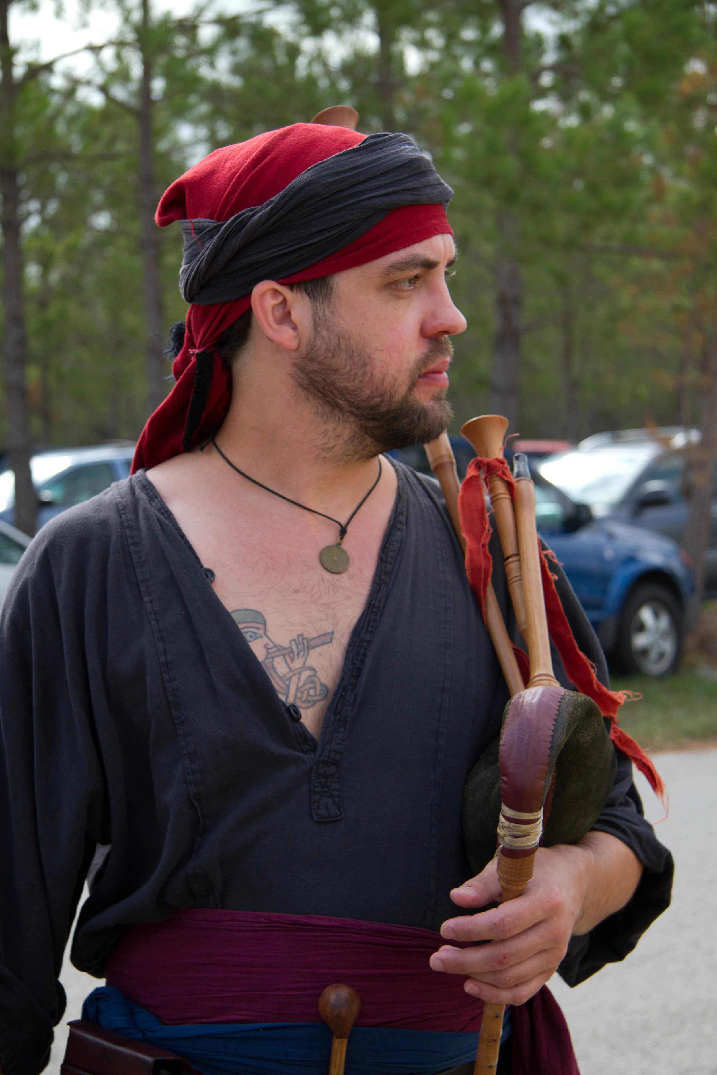 Glenn with his small pipes at TRF 2011