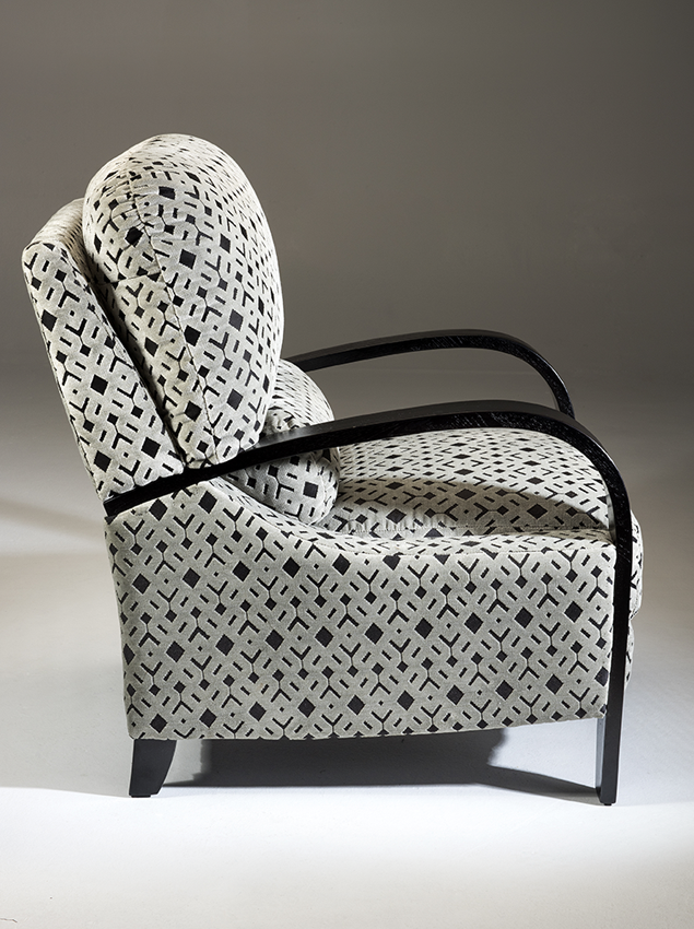 LifeCare-chairs-Lincoln-2.png