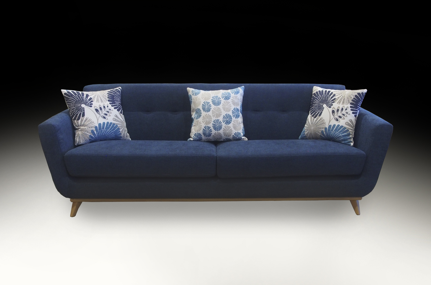 ratis sofa .jpg