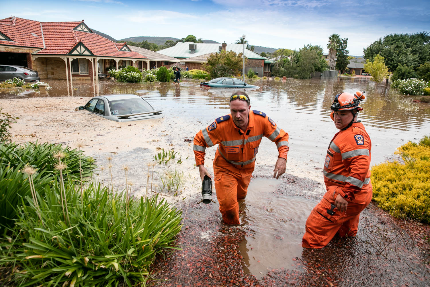 Lo-Res SES rescue flooding.jpg