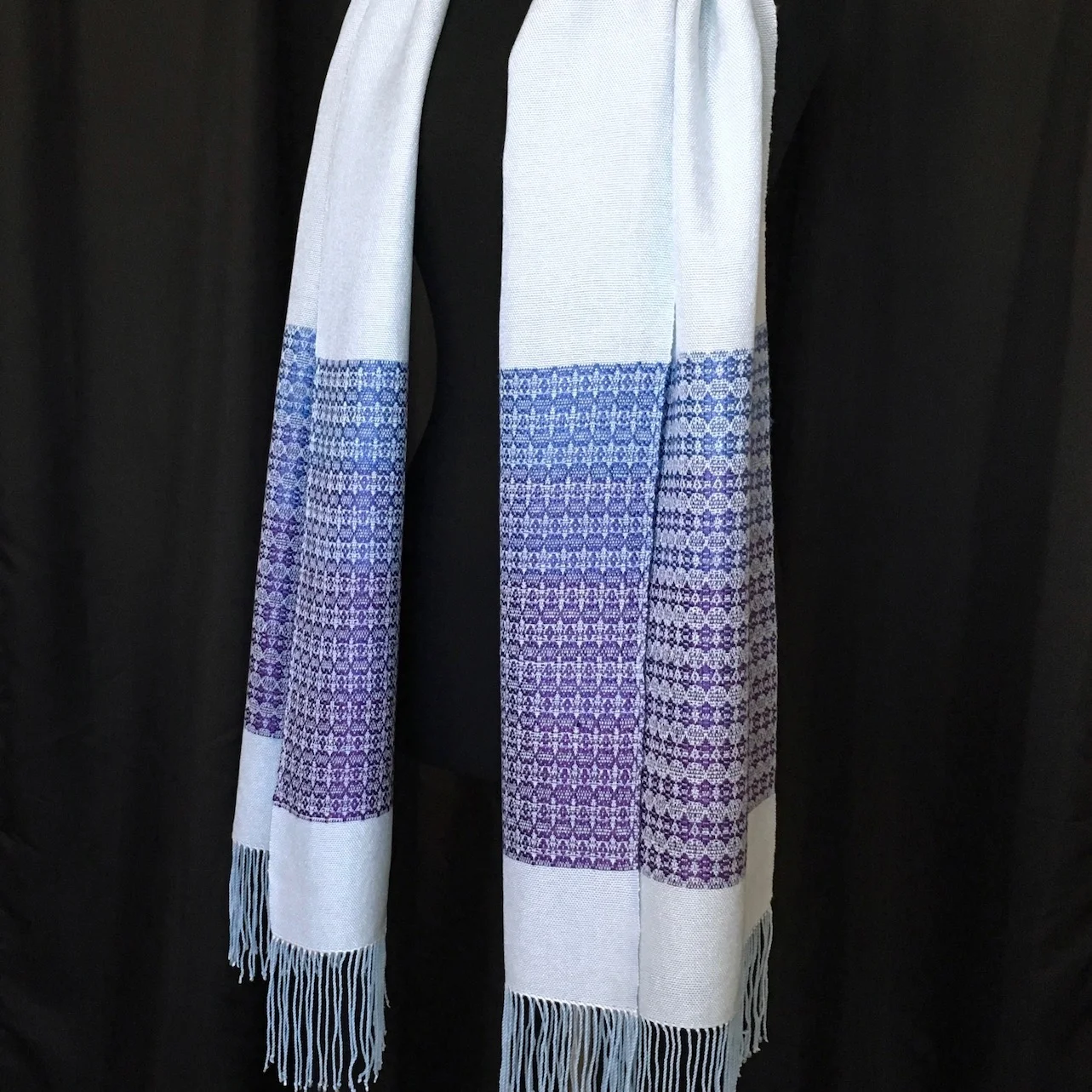 Tallit - Gradient Stripe - Star of David Pattern