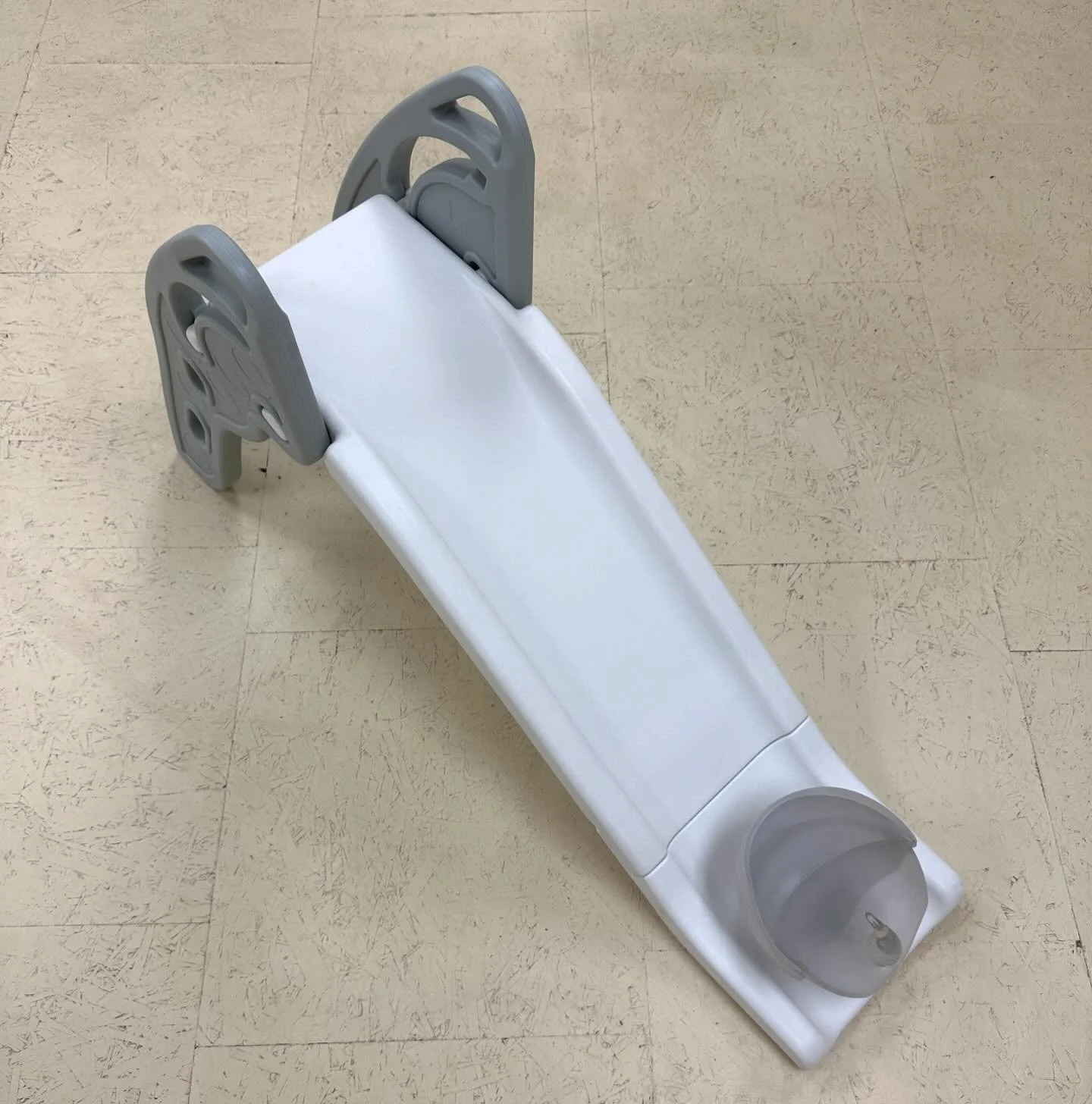 Huge congrats to @andrewdhq on his show at @hearth.hearth.hearth. I assisted in the fabrication of the translucent armadillo shell, which was printed out of resin by Canadian Additive Manufacturing Solutions. Thank you Andrew for your trust. #3dprint