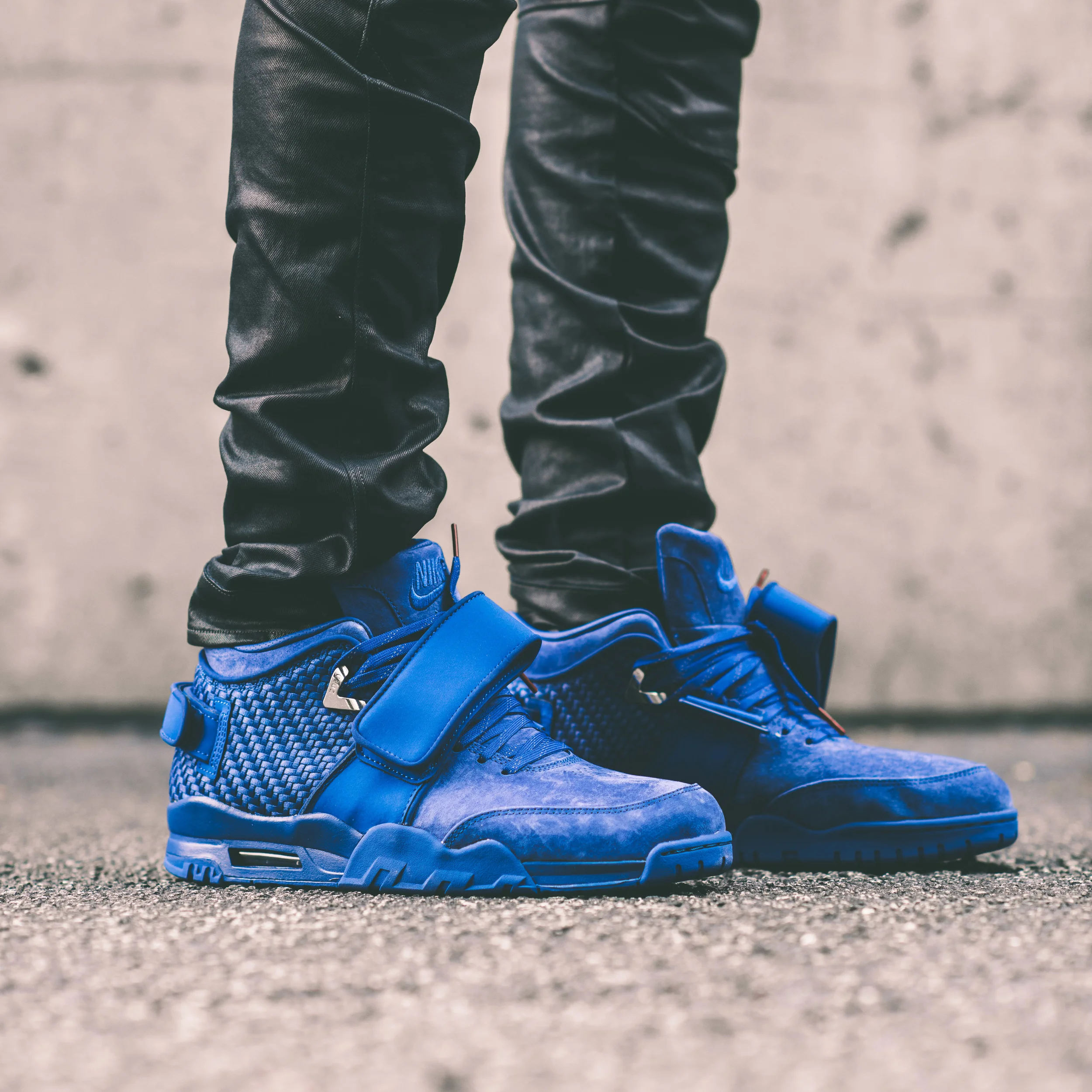 nike air trainer cruz
