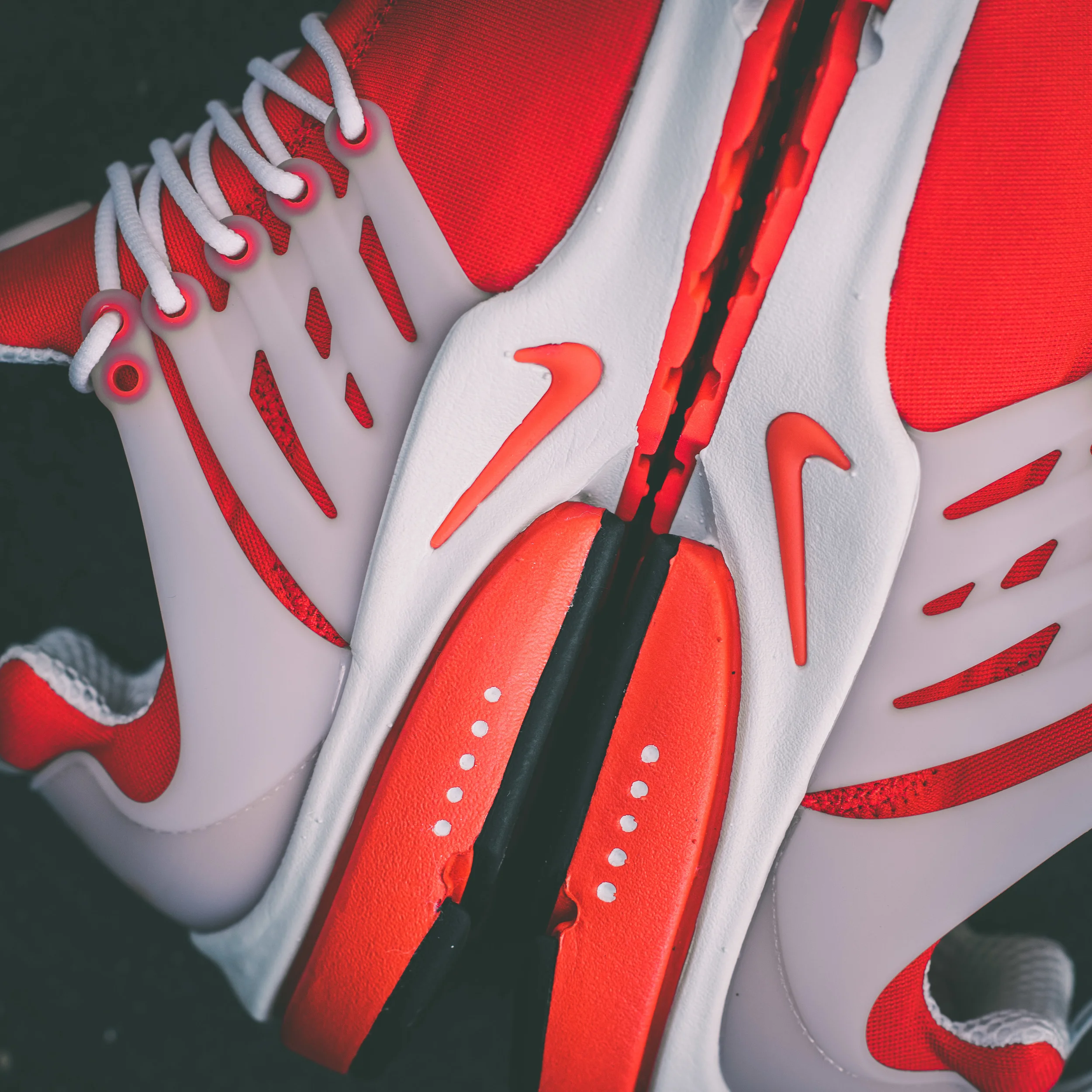 air presto comet red