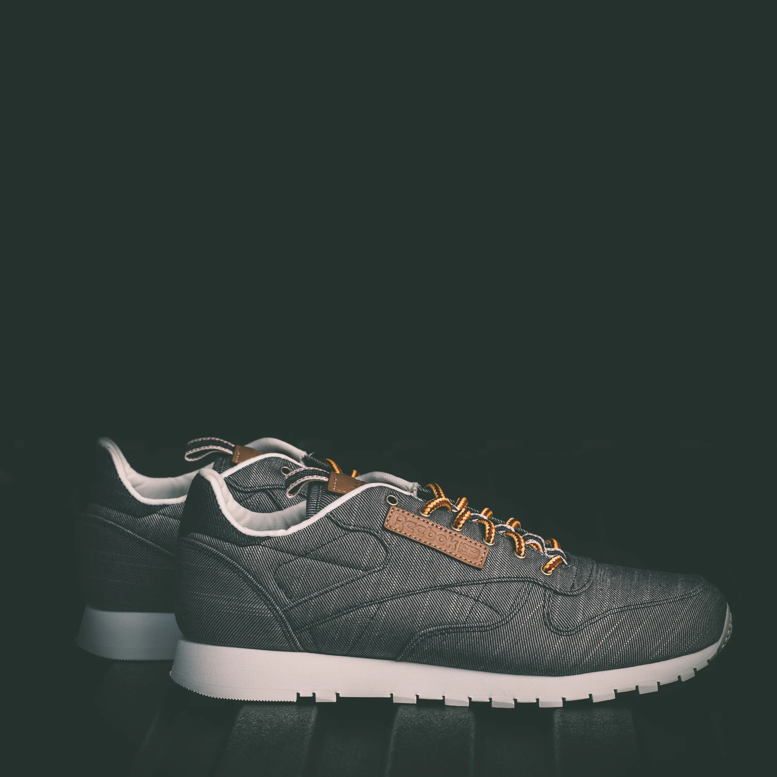 REEBOK CLASSIC LEATHER DP \