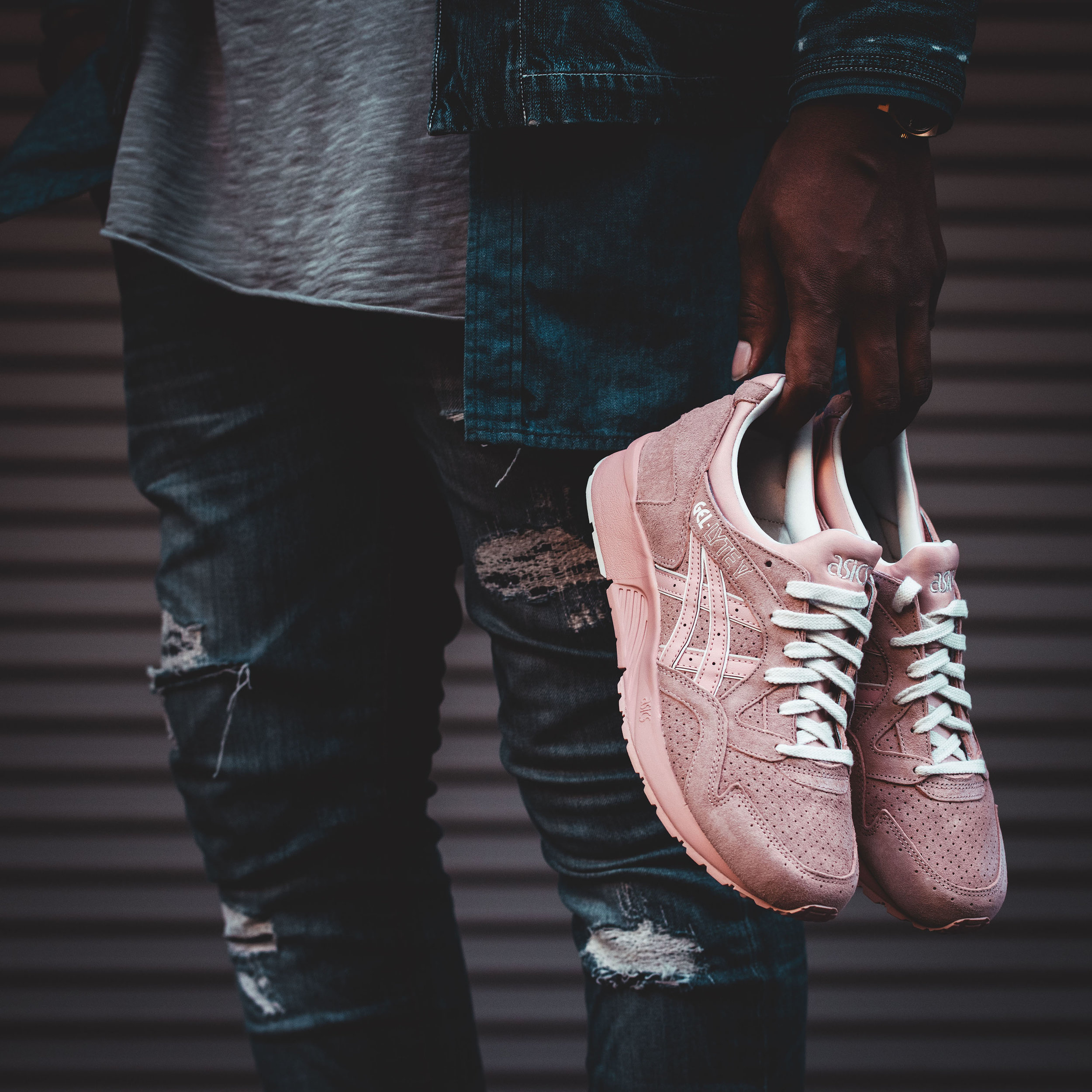 Men & Asics Gel-Lyte V "Peach Beige" —