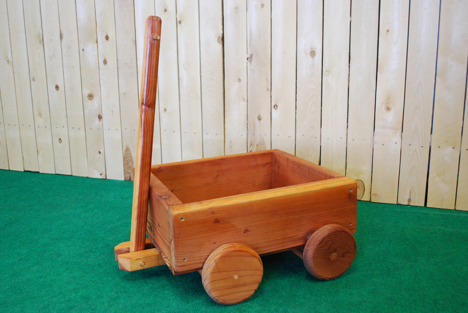 redwood wagon planter