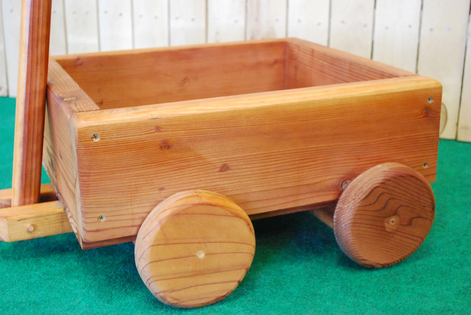 redwood wagon planter