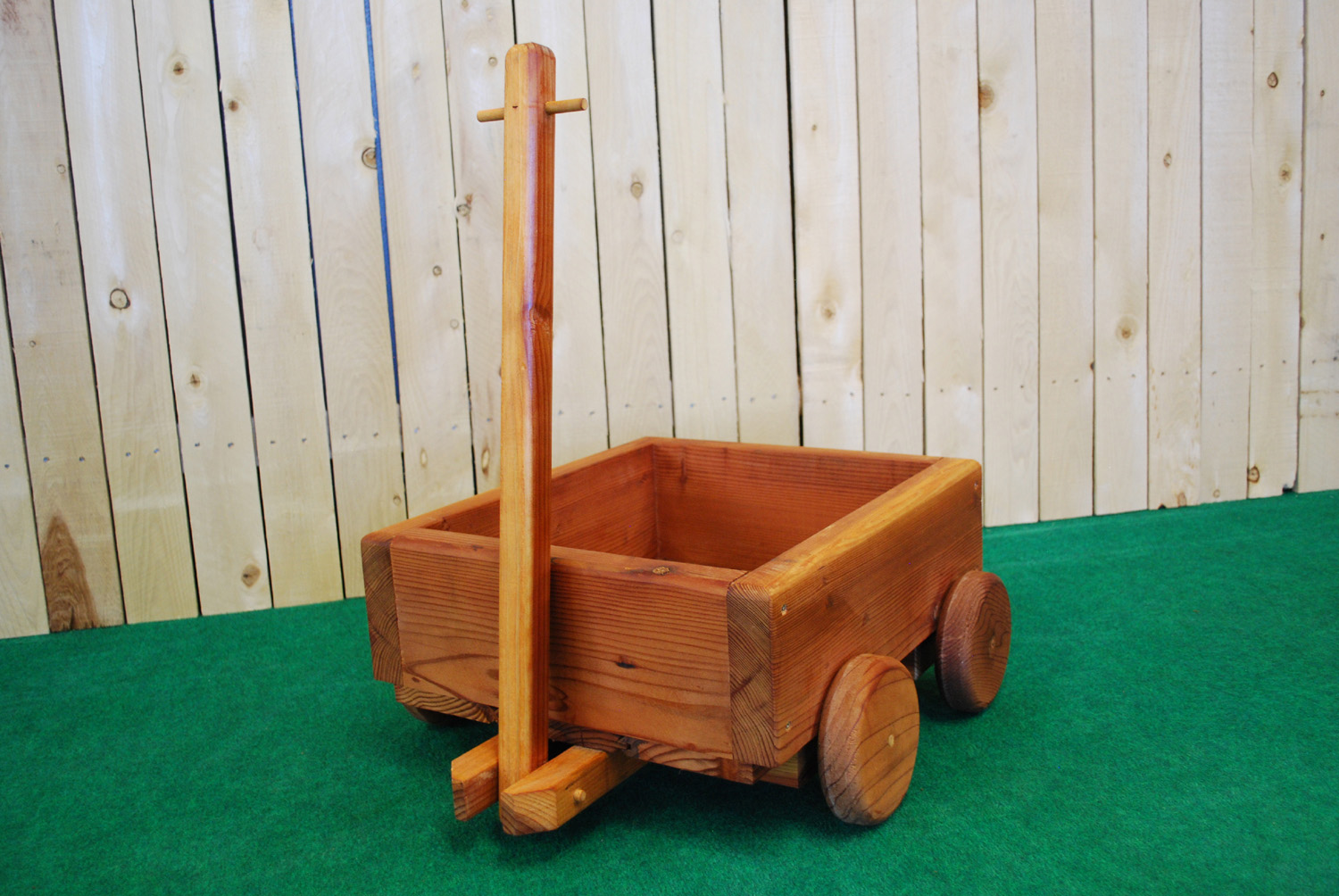 redwood wagon planter