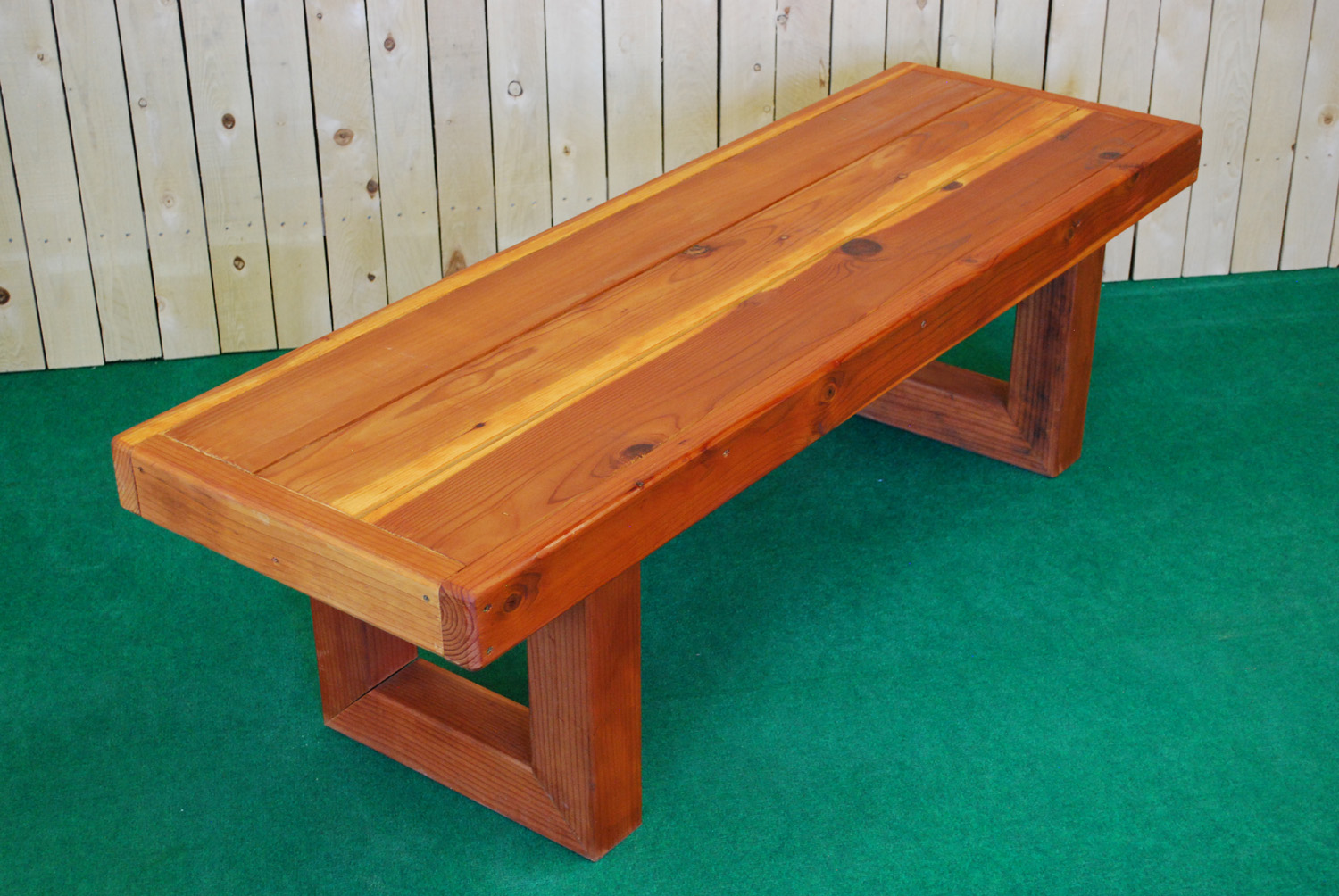 redwood contempo bench (medium)