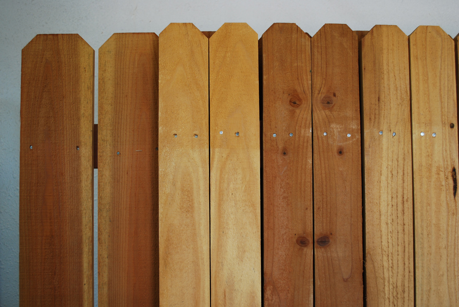 1" x 4" and 1" x 6" redwood fence panel