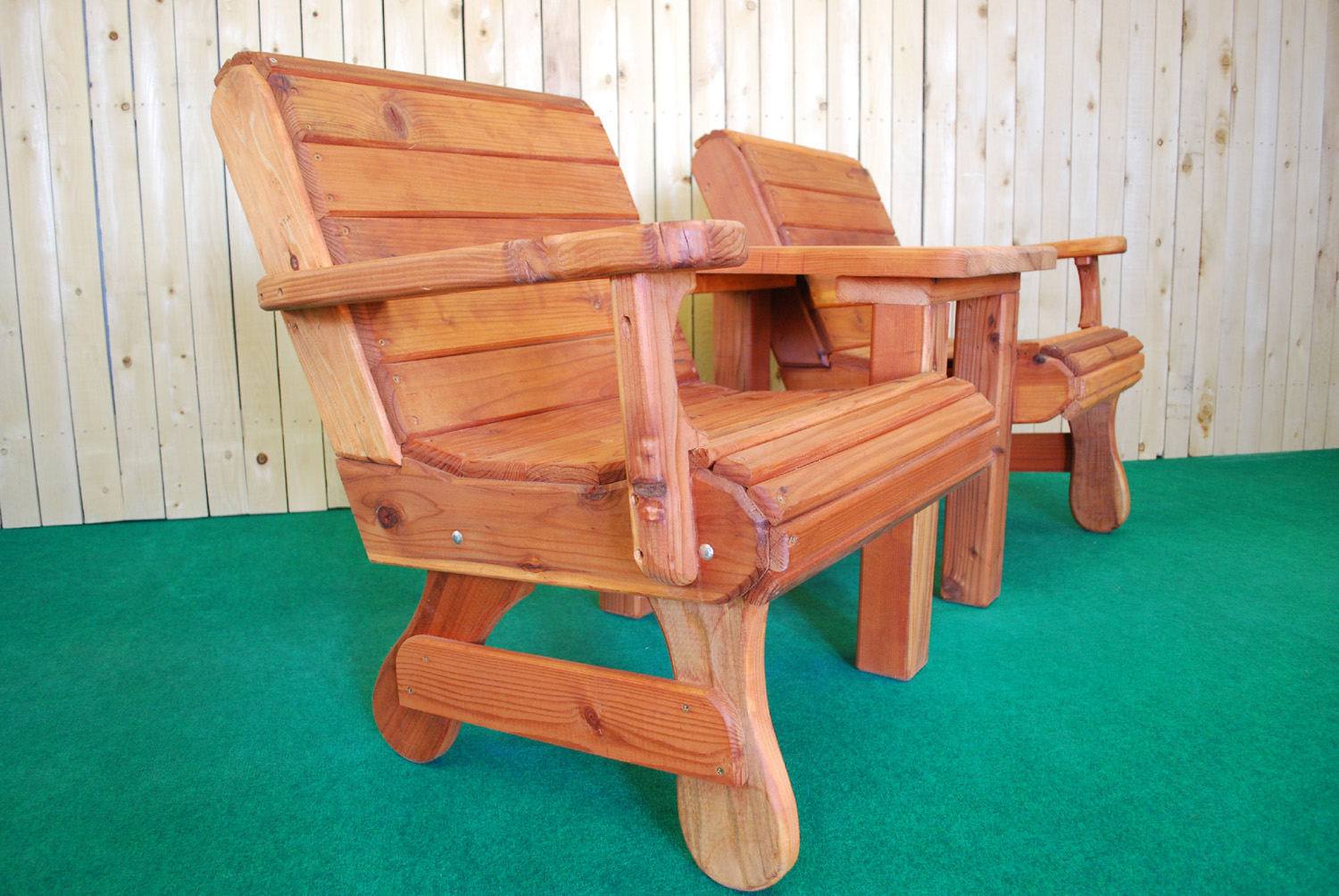 redwood 2 chair and table