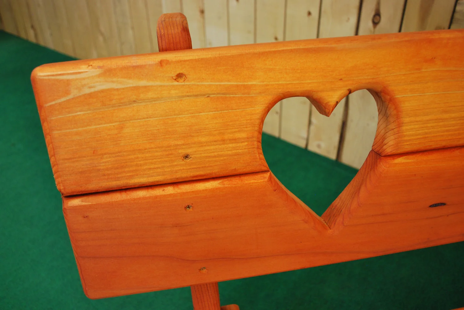redwood heart bench