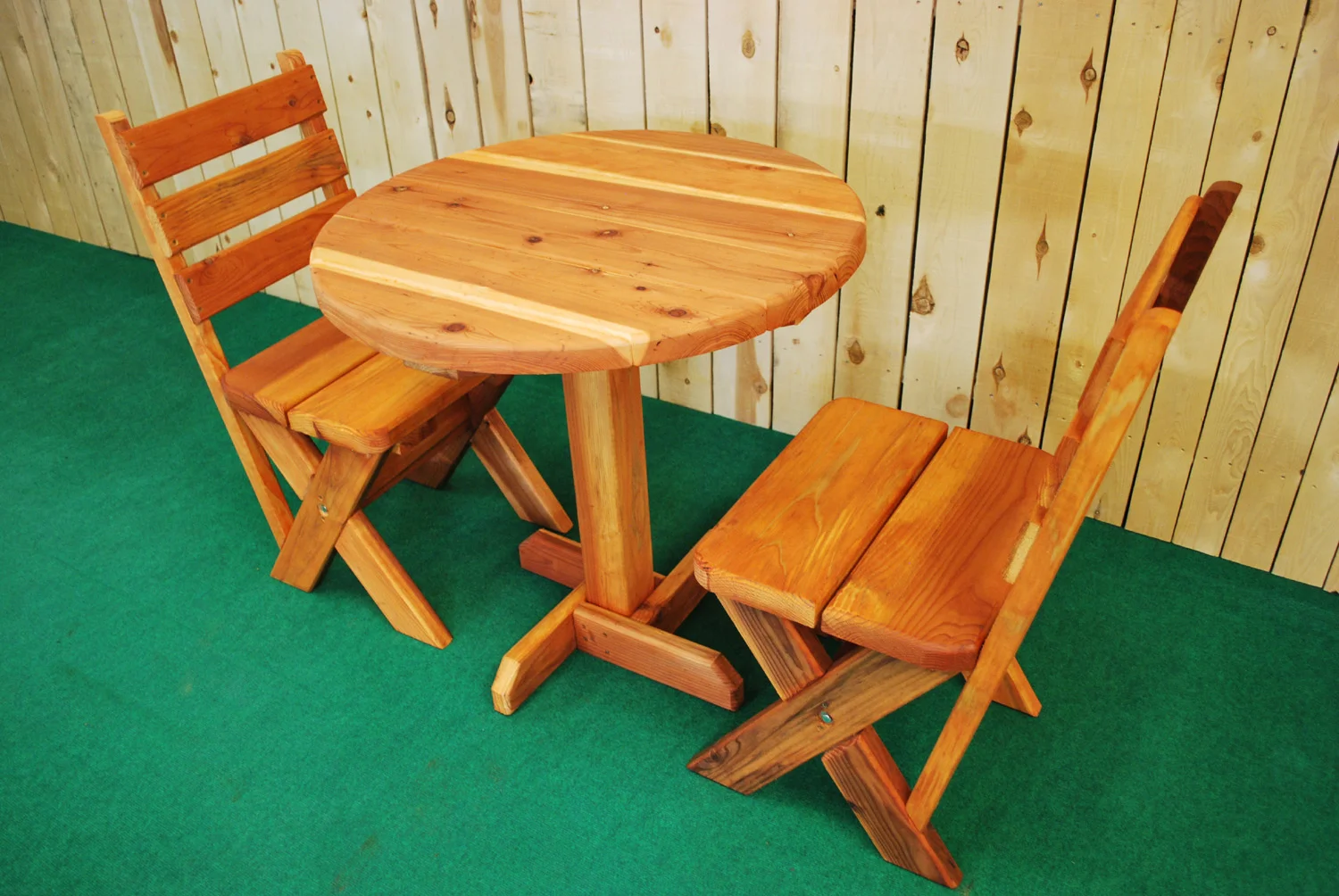 30" round redwood picnic table
