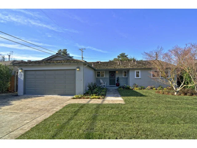 1840 Appletree Ln, Mountain View 94040 Listed: 1/11/2013 for $1,399,00 Sold: 2/22/2013 for $1,550,000 That's 11% over asking and $1211/sq ft of living space. 