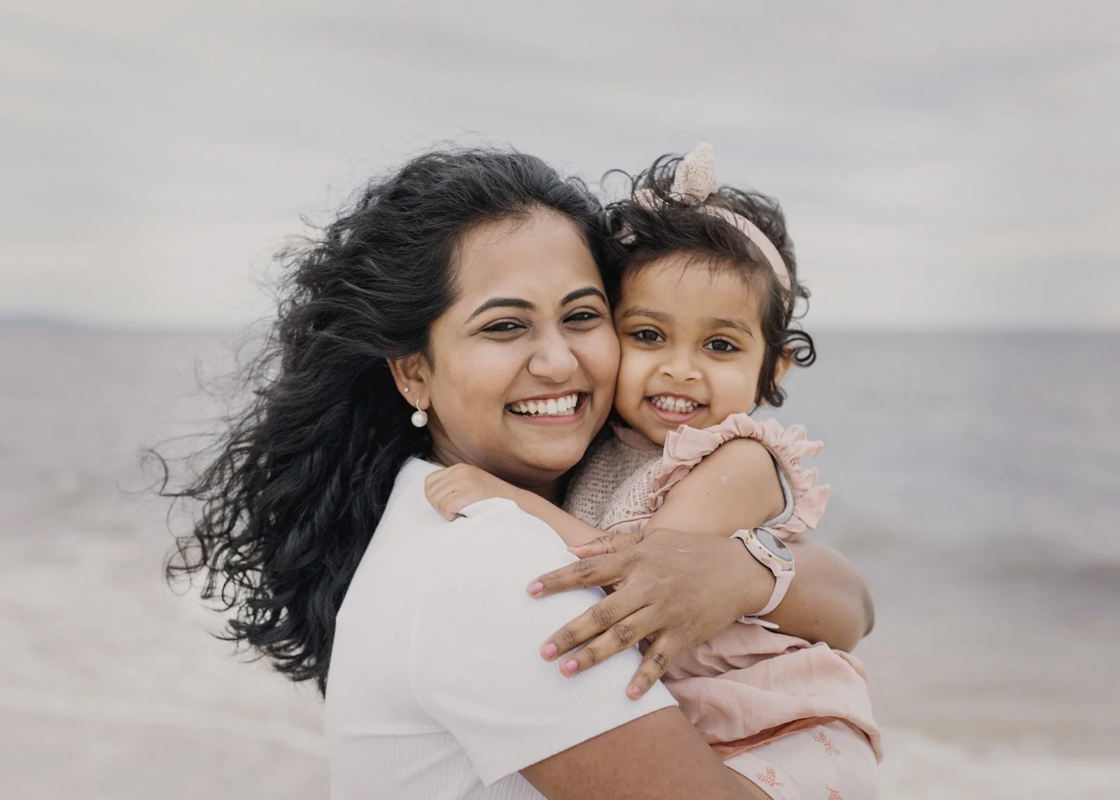 Natural Family photography at the beach