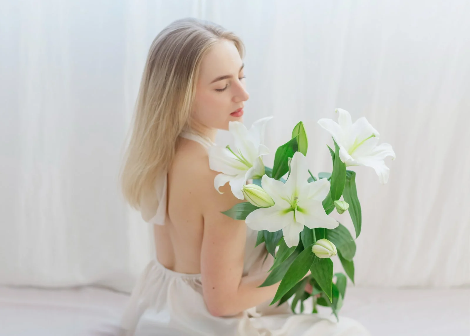 Finding Inspiration: Floral Creativity In My Mini Portrait Sessions