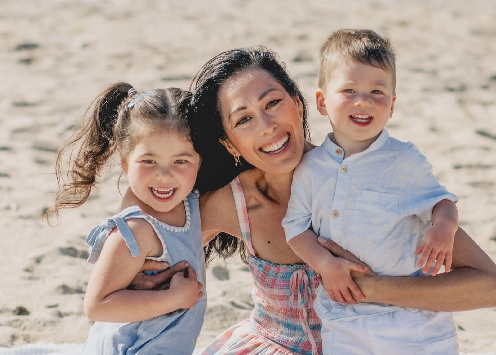 Motherhood Photo Shoot at the beach
