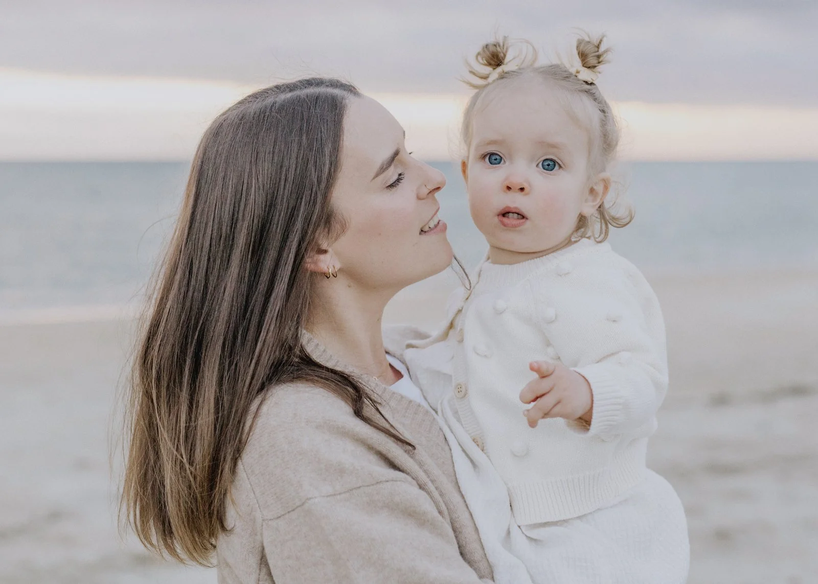 Natural Motherhood Photography