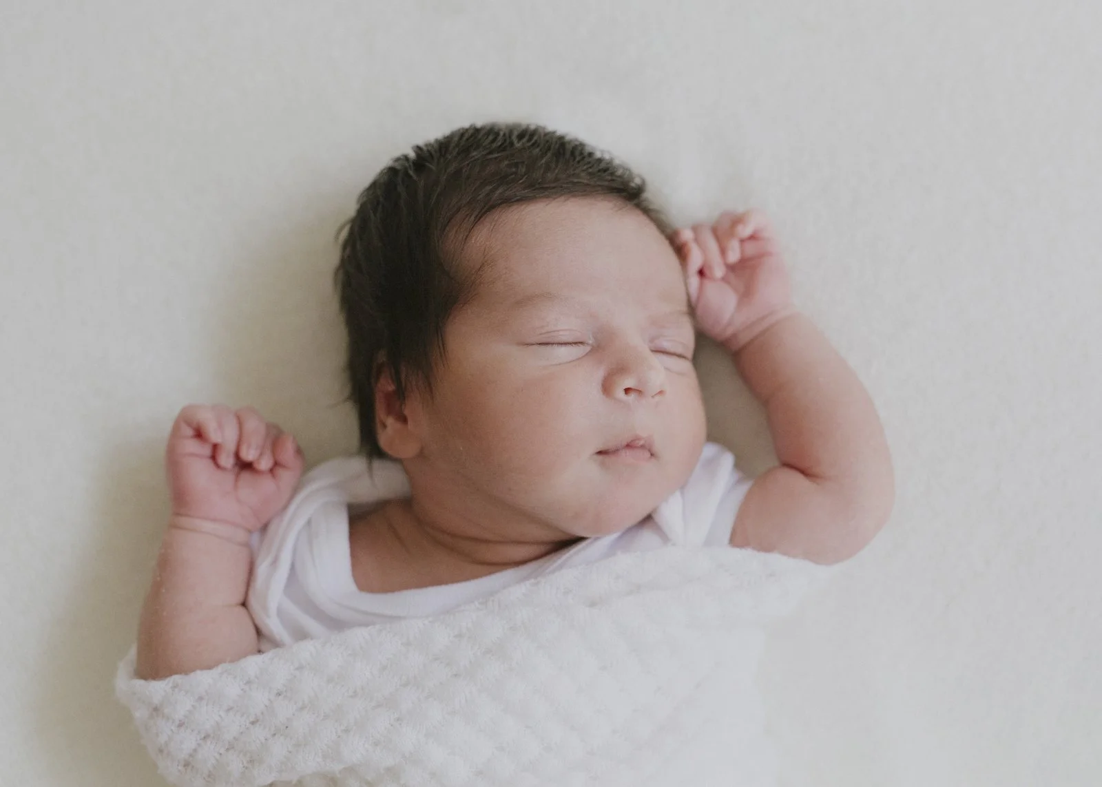 Simple Newborn photographer Melbourne