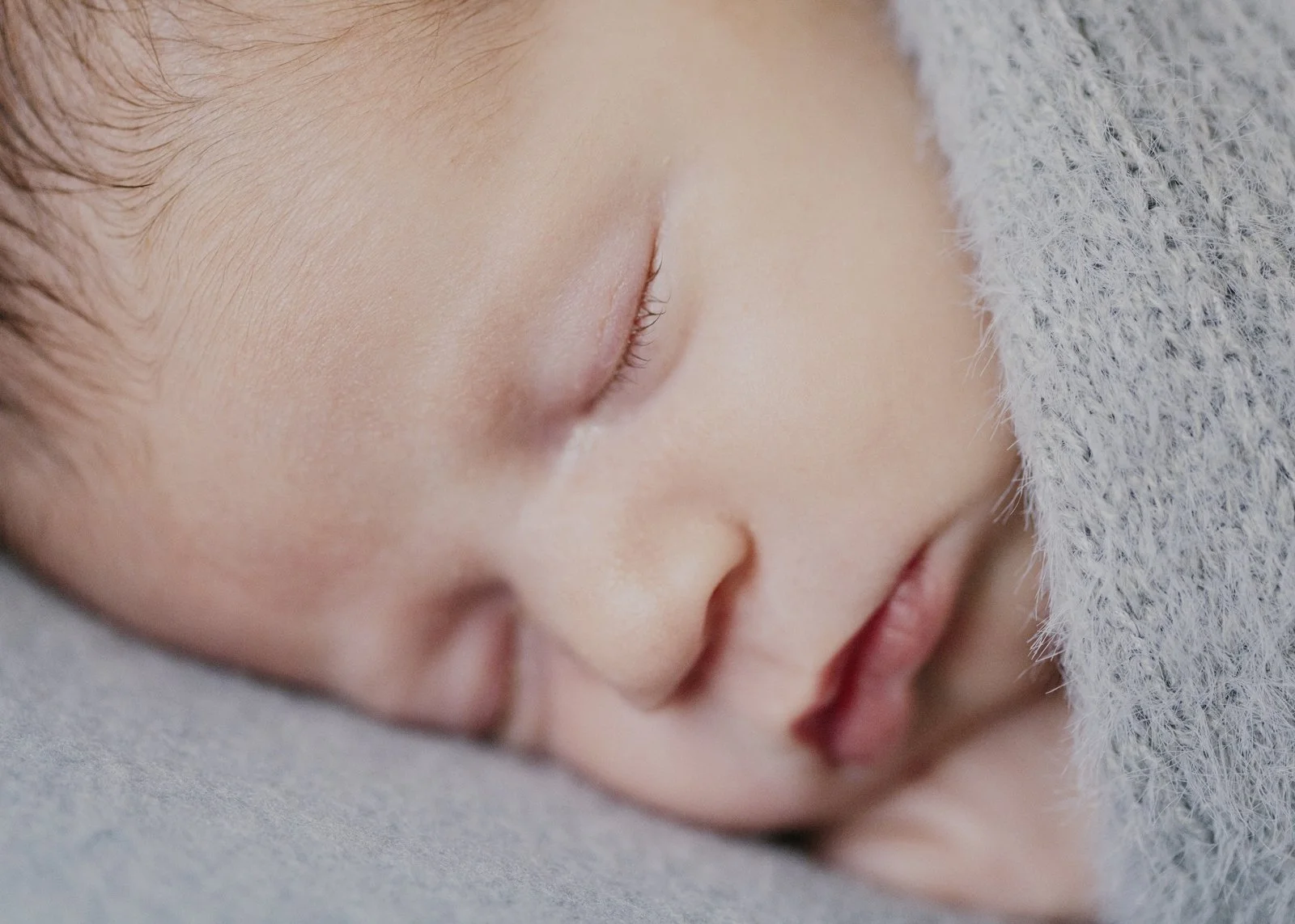Natural light newborn photographs