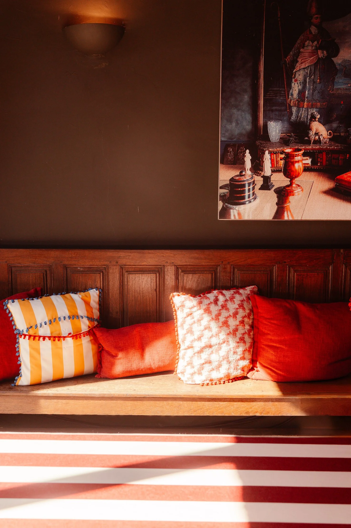 bank met kussens met italiaanse styling