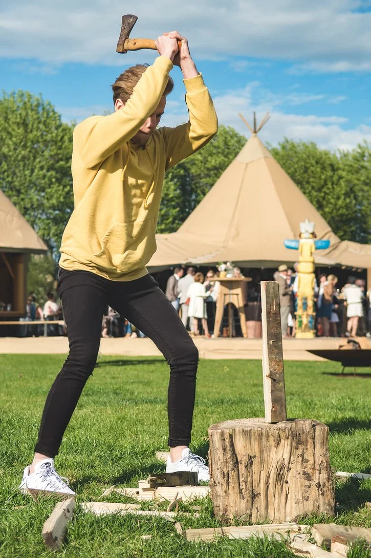 hout hakken als activiteit
