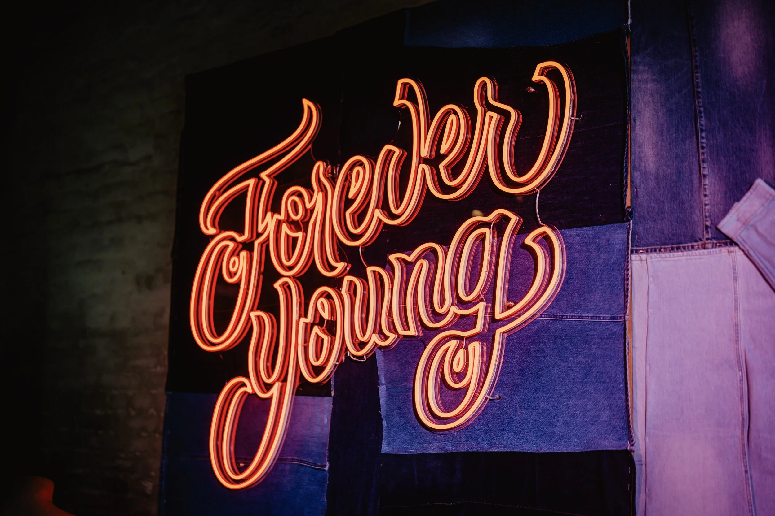 forever young sign als decoratie