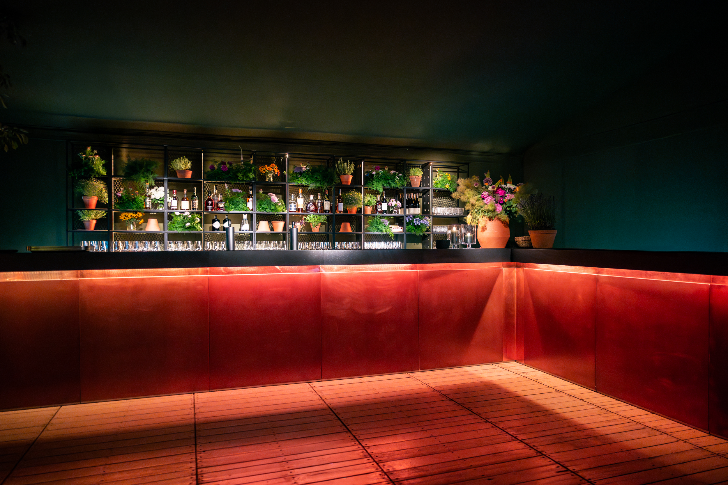 stijlvolle bar tijdens een garden party