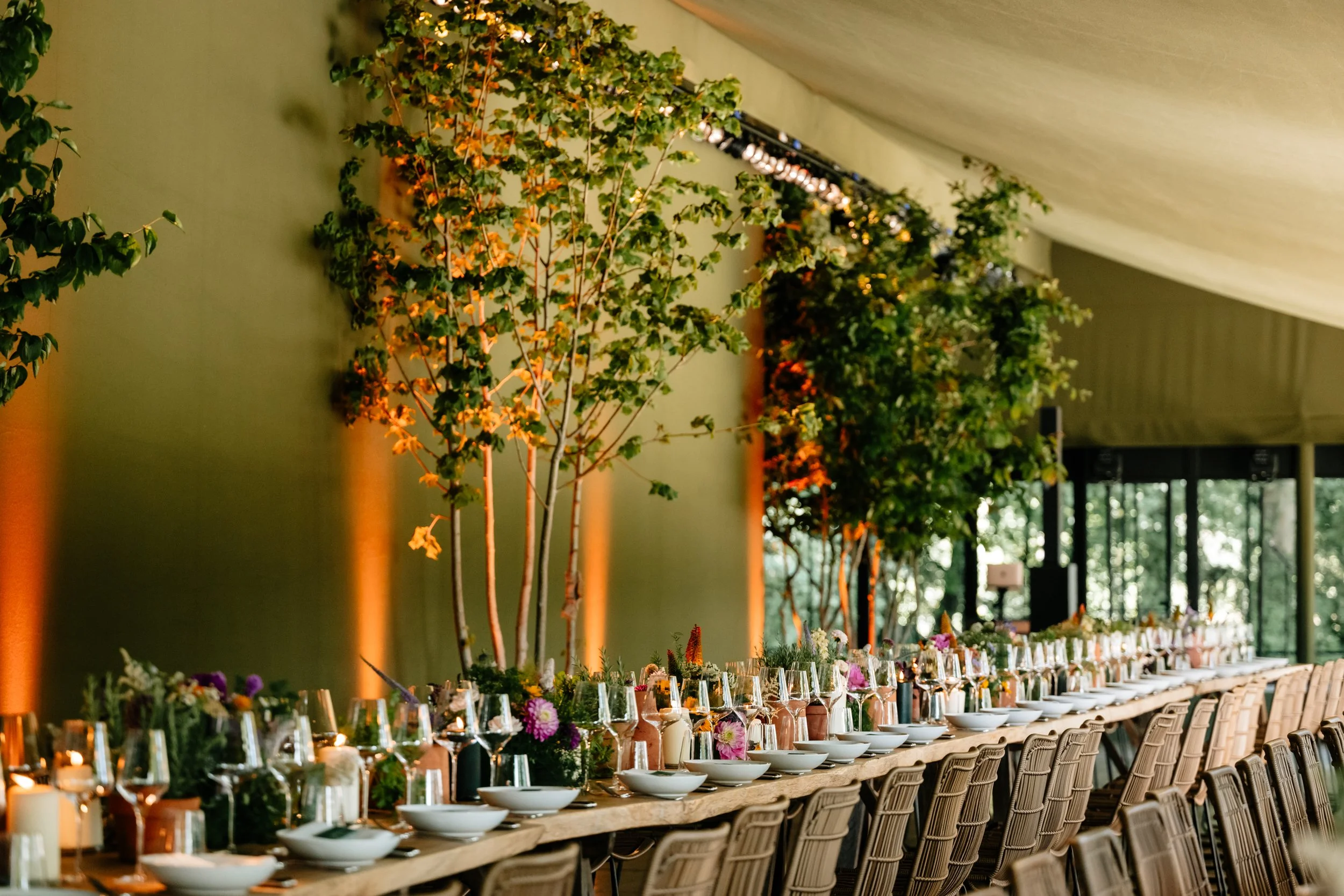 tafelstyling tijdens een tuinfeest