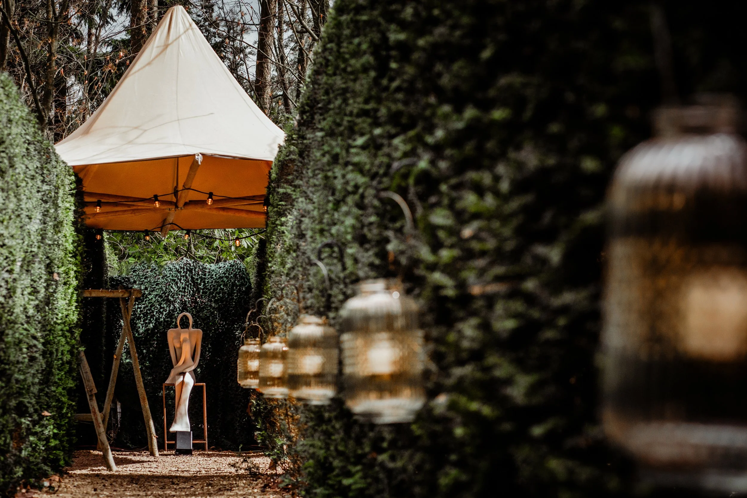 Detail van inkom bij Evi's woodland trail