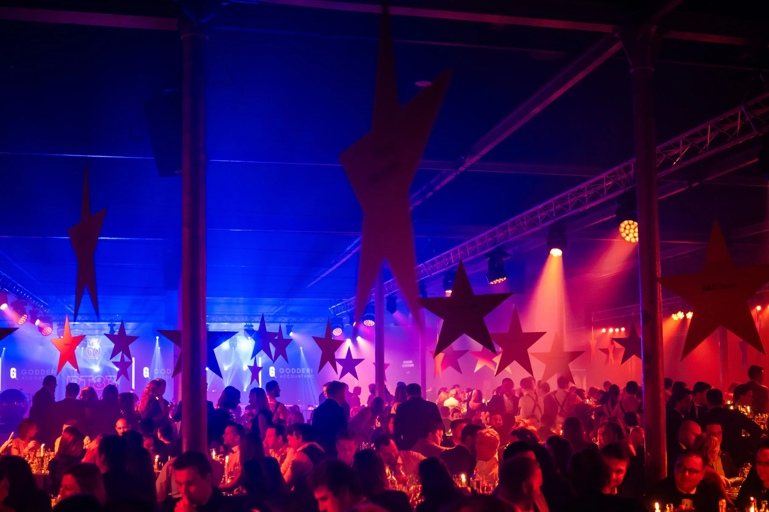 aankleding van zaal in thema walk of fame