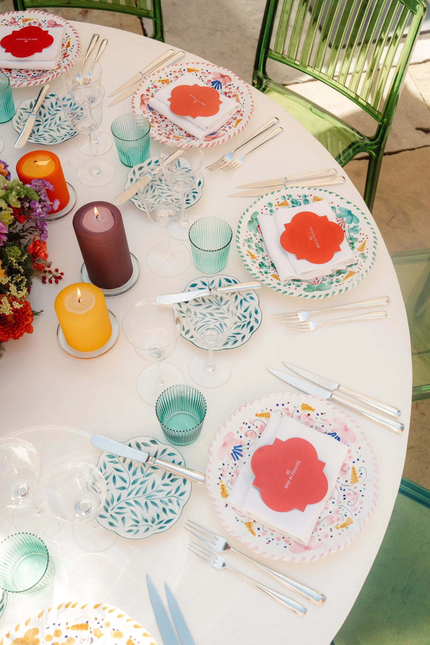 tafeldecoratie met italiaanse styling voor een kasteelfeest