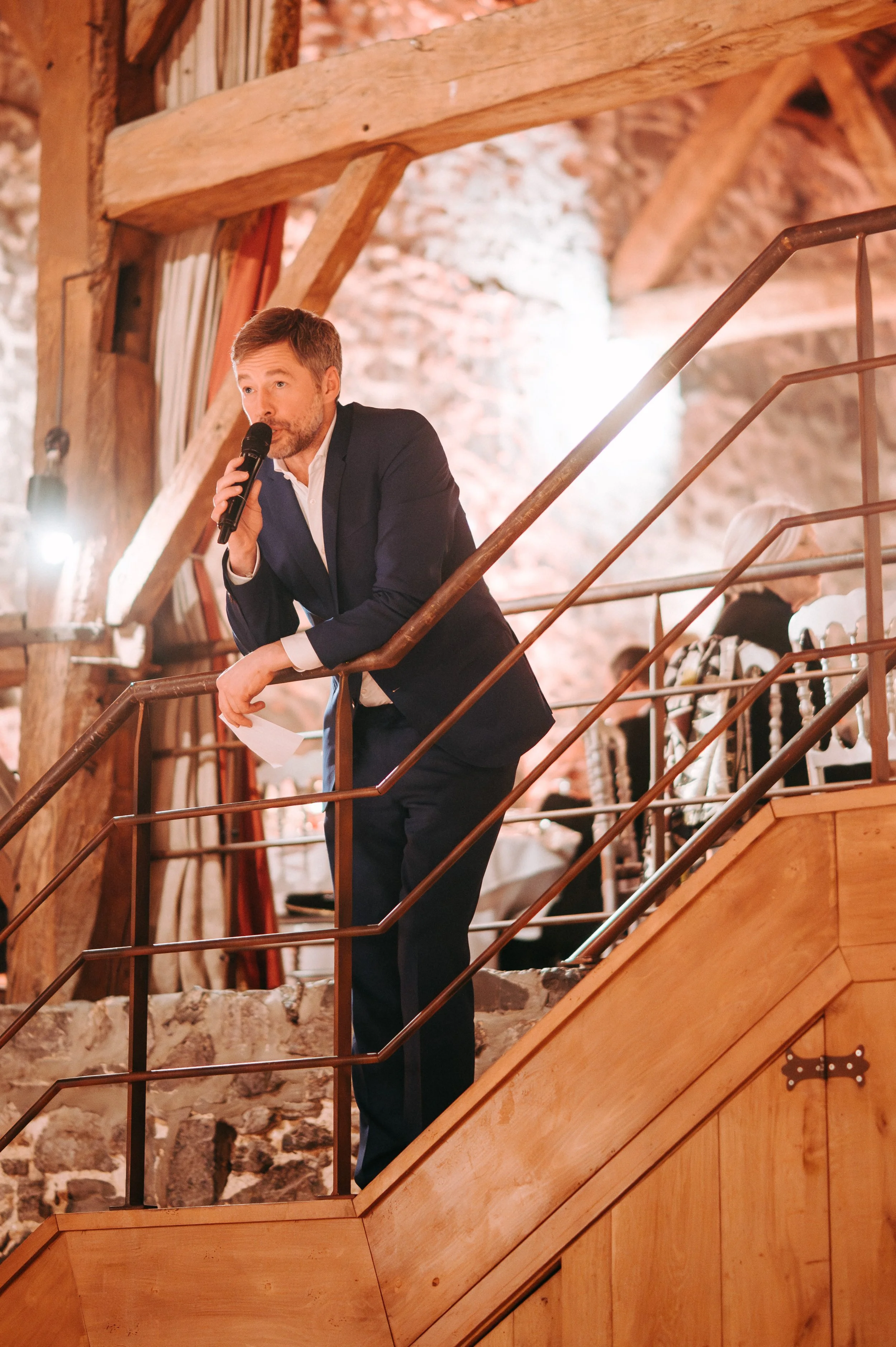 opera zanger tijdens fundraising diner