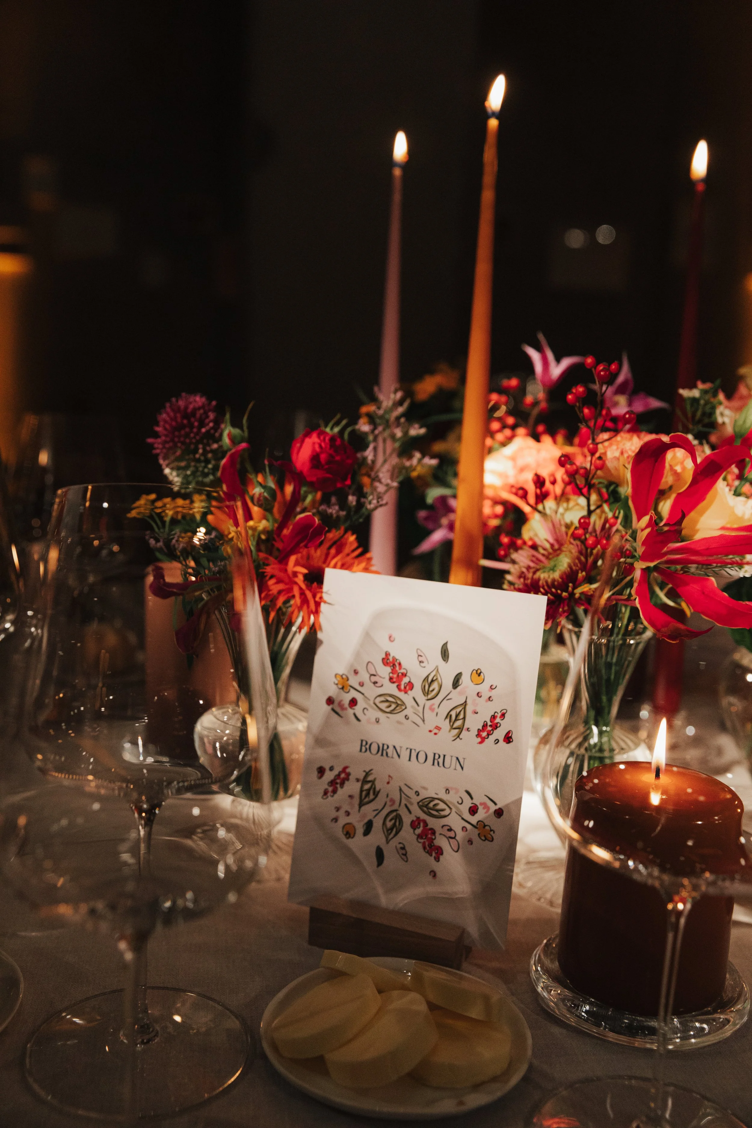 tafelsetting voor een 60e verjaardagsdiner