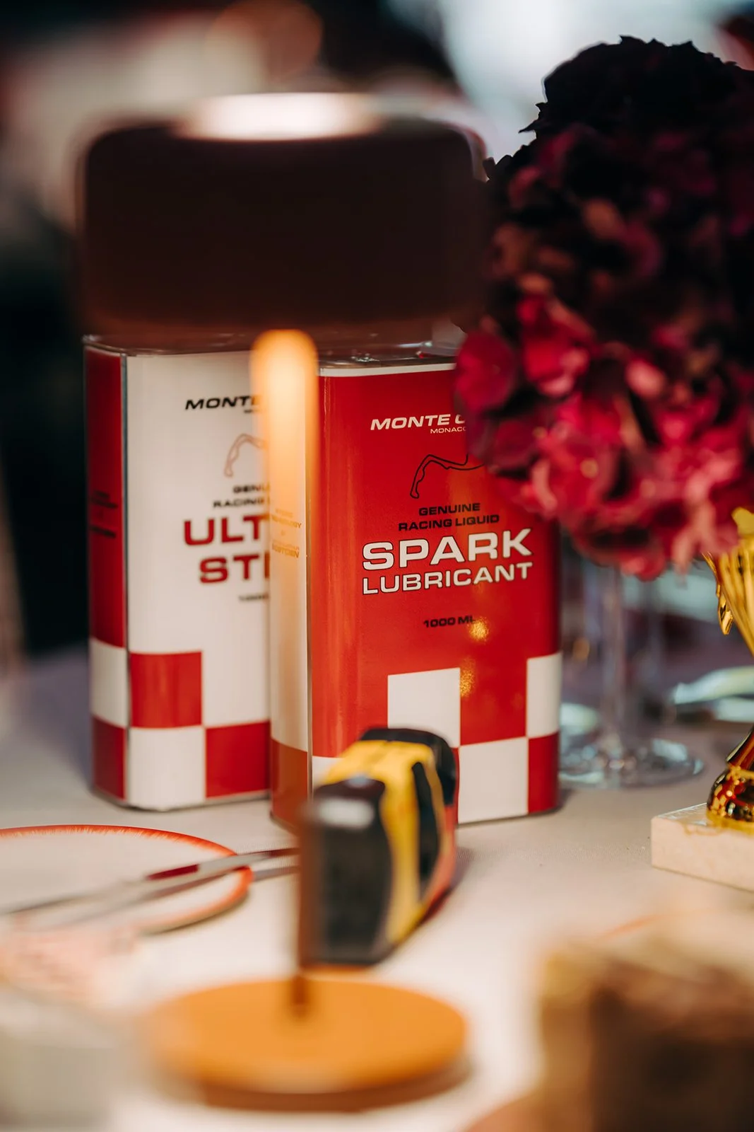 detailbeeld van decoratie op een F1 themafeest