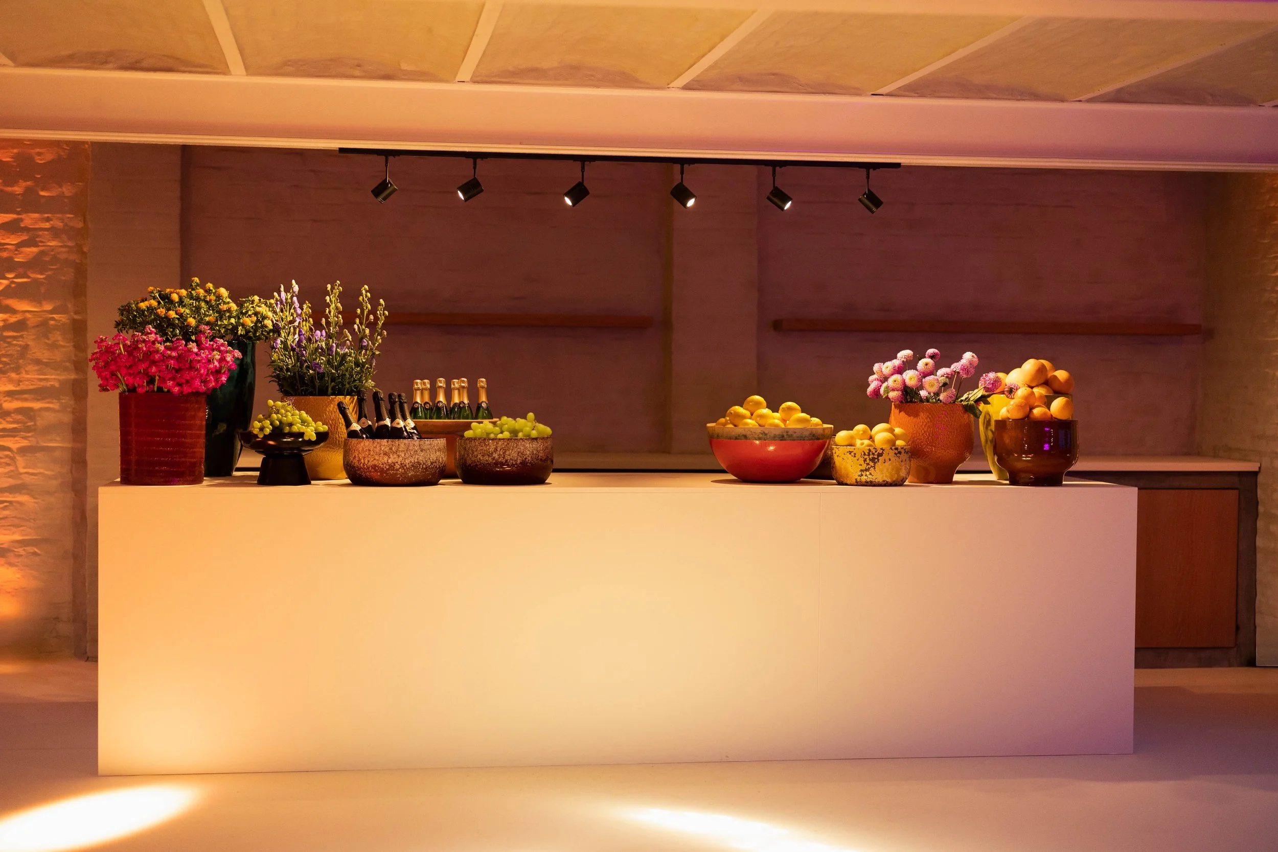 bar met kleurrijke aankleding
