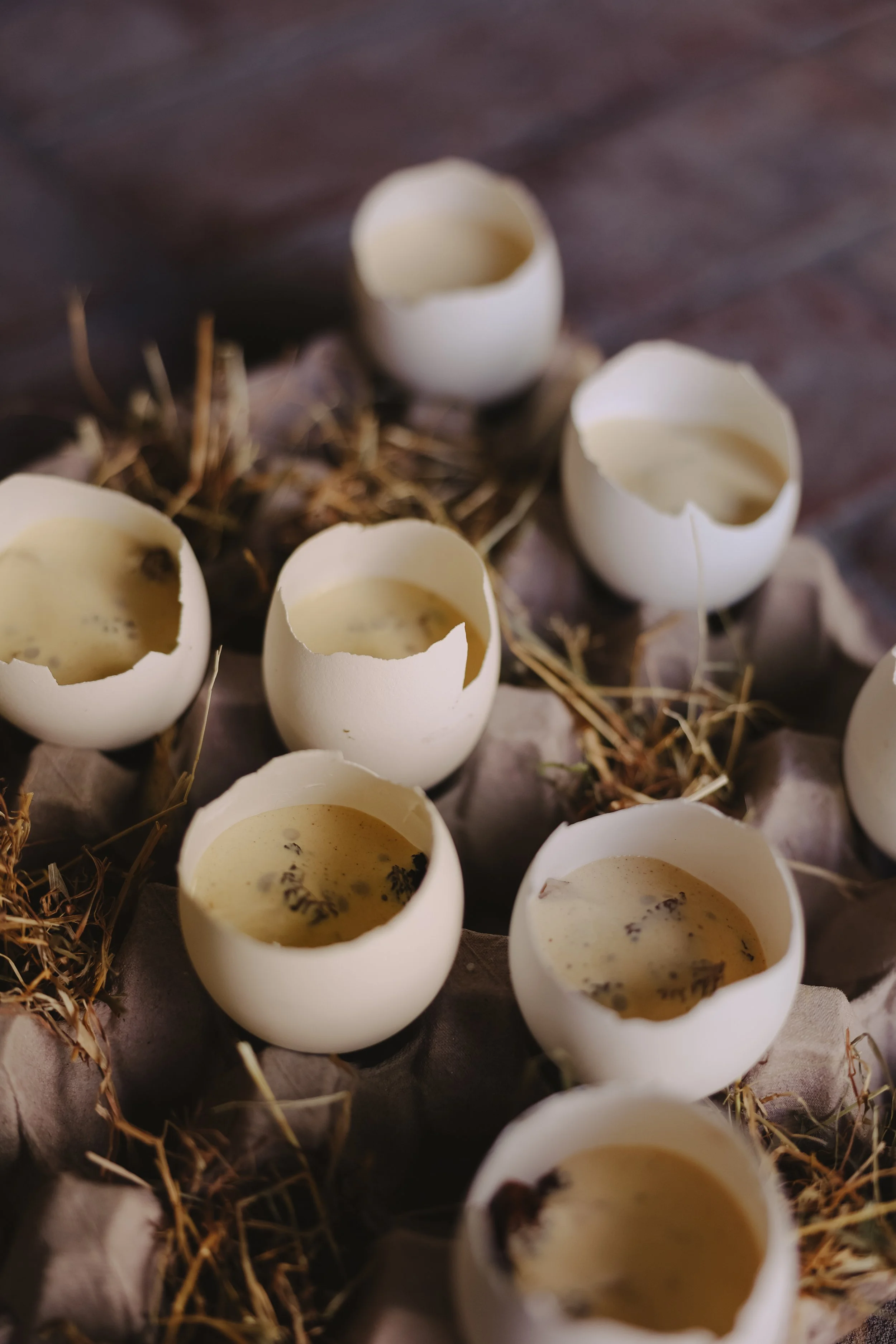 soep geserveerd in eitjes