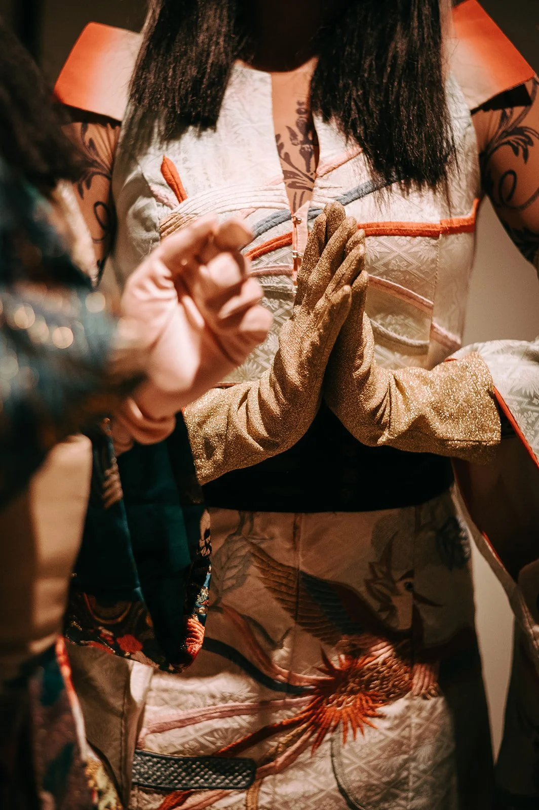 entertainers in japanse kledij