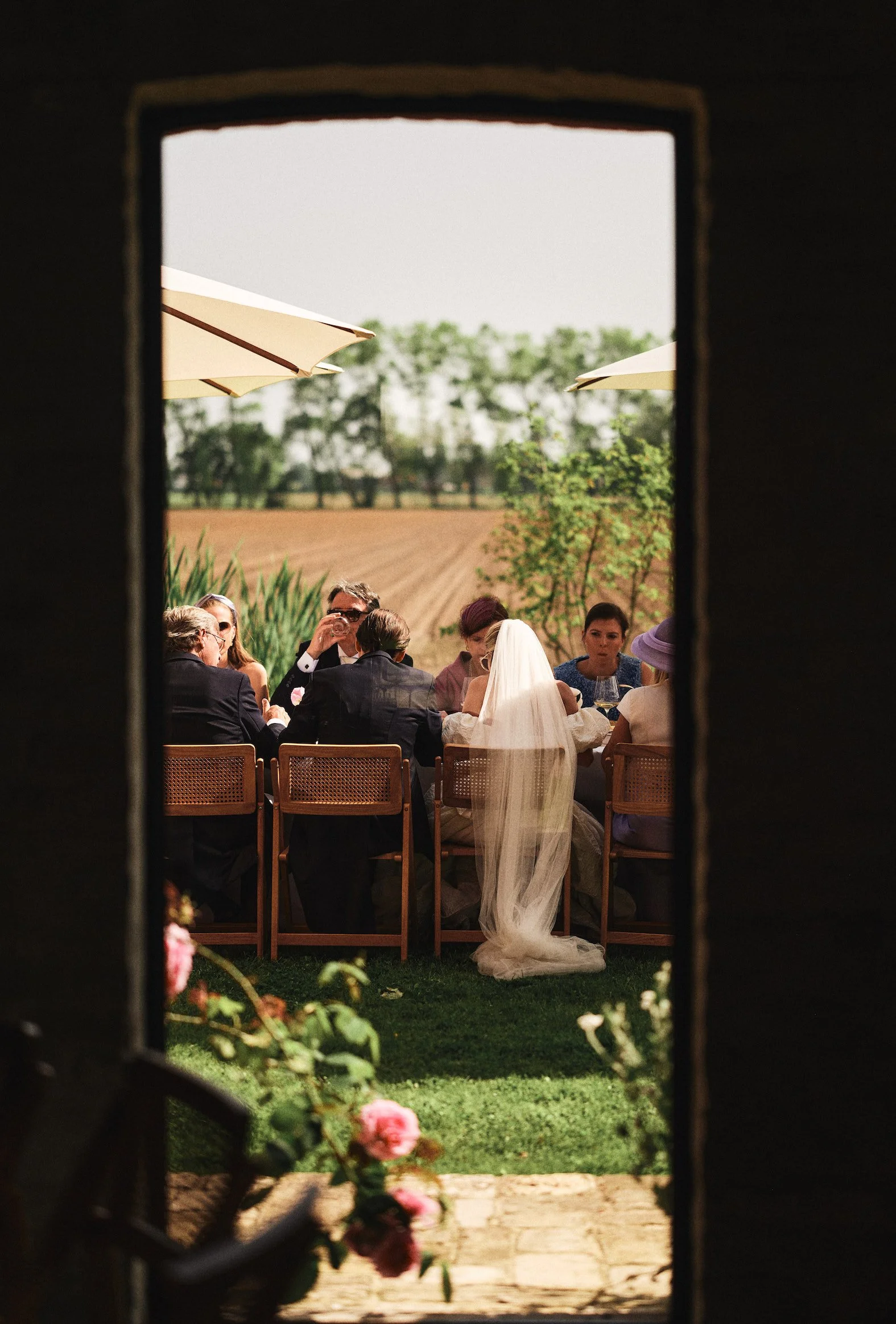 diner aan lange tafel